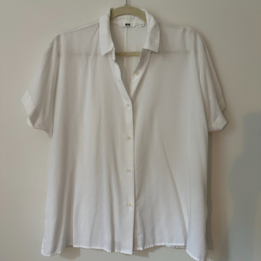 Uniqlo Rayon Tee